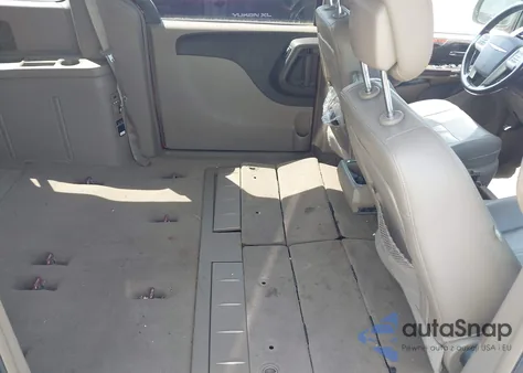 2014 Chrysler Town & Country Touring z USA, uszkodzony, nr VIN 2C4RC1BG6ER292863